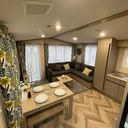 Brand New 6 Berth Holiday Home Selsey Εξωτερικό φωτογραφία